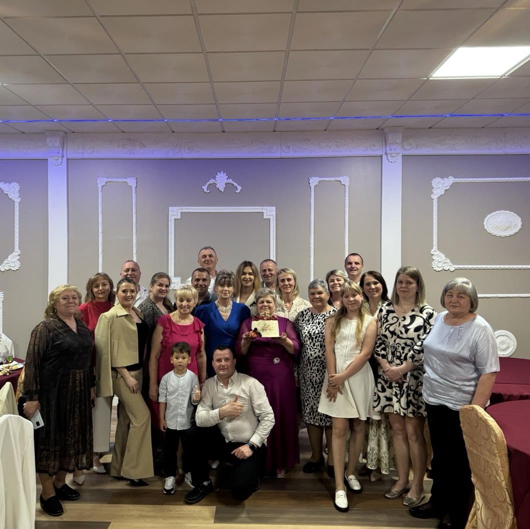 Fotografía de grupo en una celebración